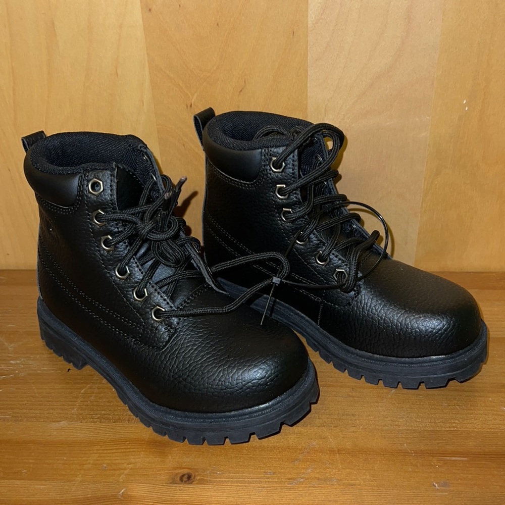 Fila Edgewater Boy’s Boots New No Box